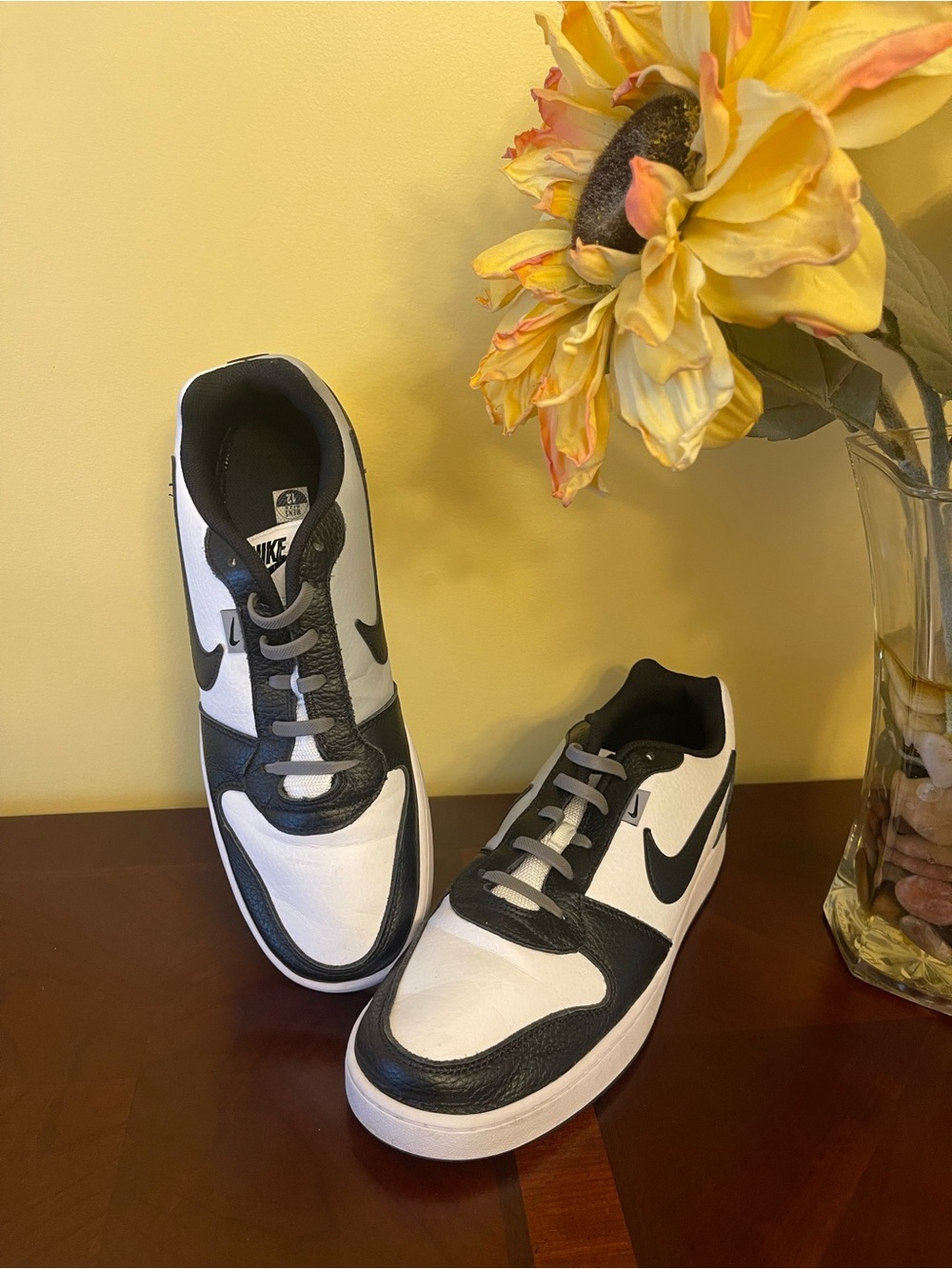 Nike Men’s Low-Top Dunk sneakers Black/White